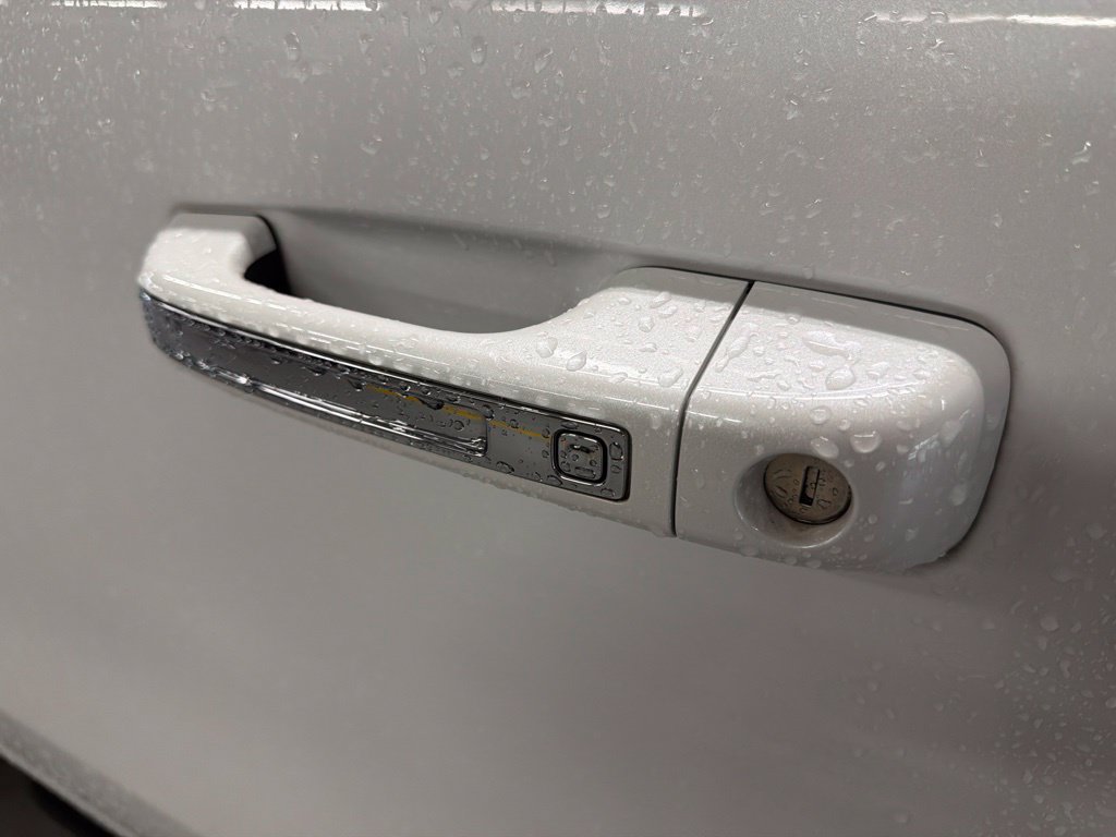 Used 2022 RAM 1500 Laramie AWD/4WD image 6