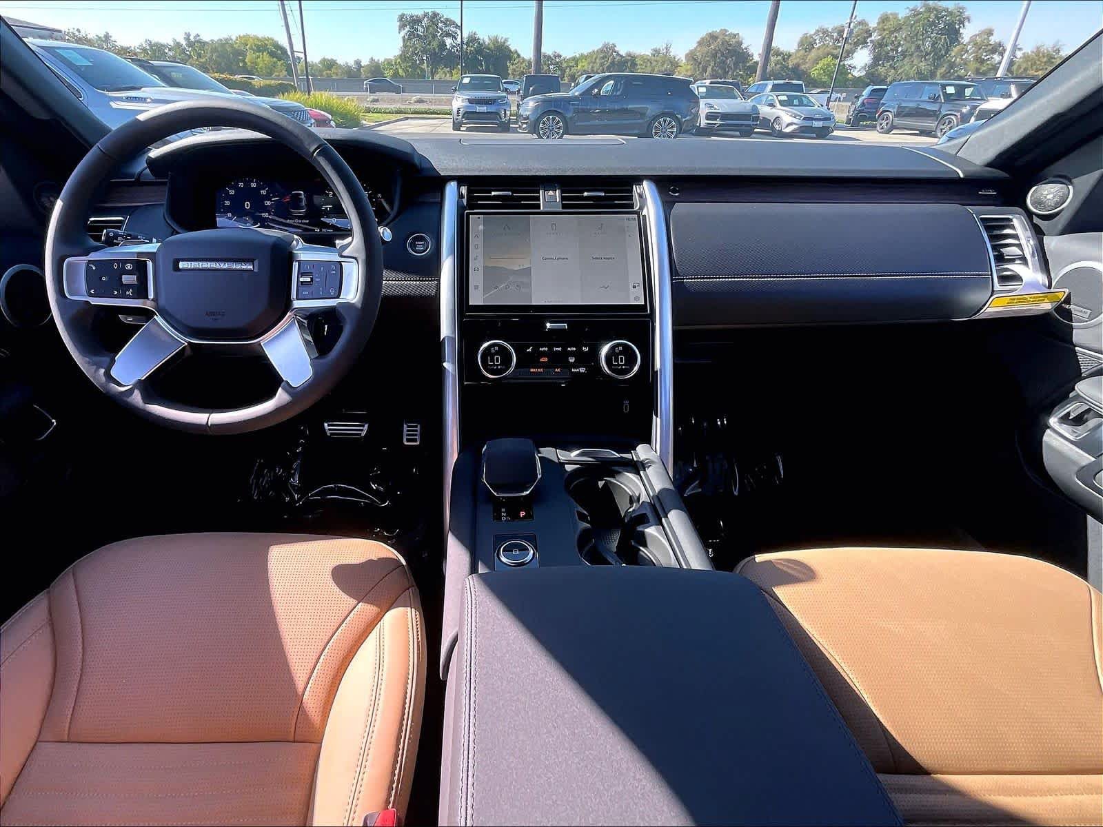 New 2026 Land Rover Discovery Dynamic SE AWD/4WD image 7
