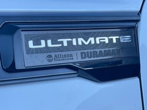 Used 2024 GMC Sierra 2500 Denali Ultimate image 6