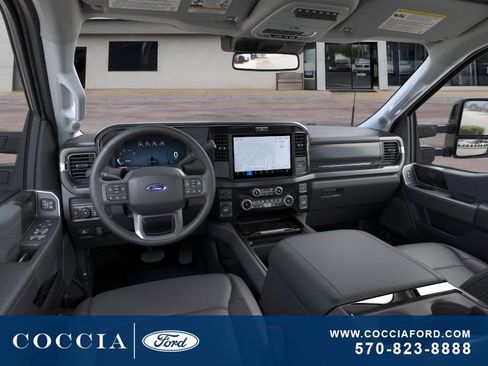 New 2026 Ford F250 Lariat w/ Black Appearance Package AWD/4WD image 9