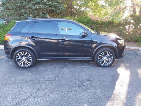 Used 2017 Mitsubishi Outlander Sport LE FWD image 4