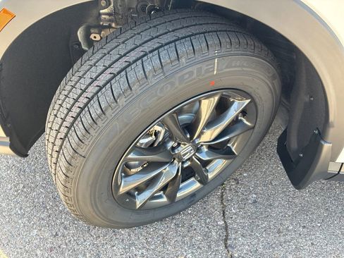 New 2026 Honda CR-V EX-L image 9