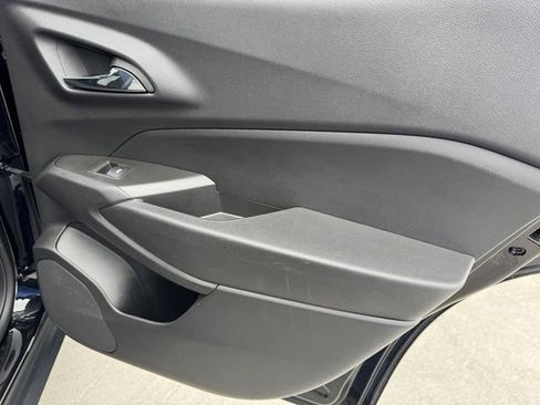 Certified 2025 Chevrolet Trax LS FWD image 10