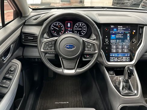 Used 2025 Subaru Outback Premium image 19
