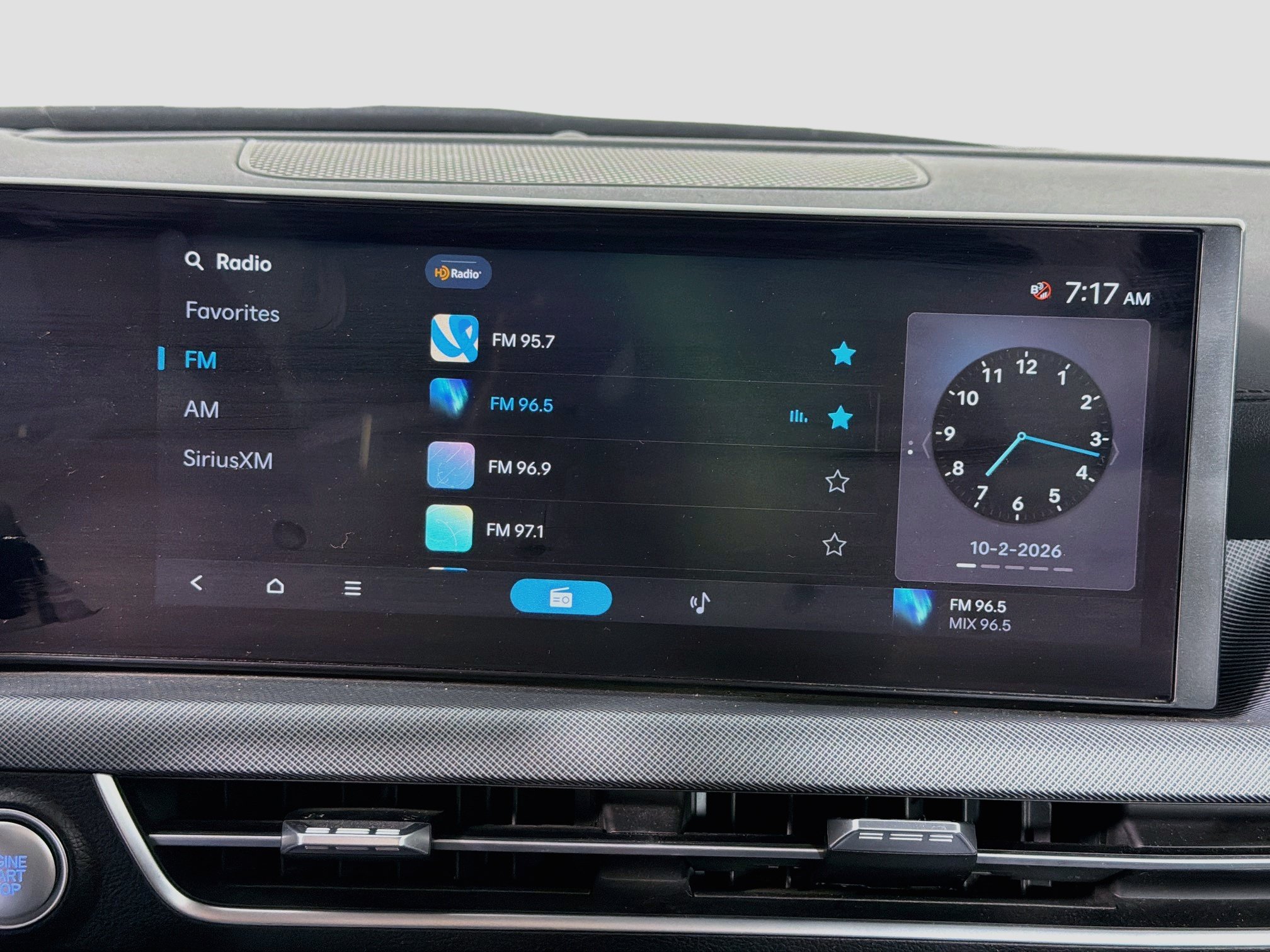Used 2025 Hyundai Sonata SEL FWD image 21