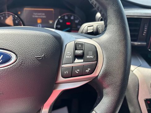 Used 2024 Ford Explorer XLT w/ Equipment Group 202A AWD/4WD image 67