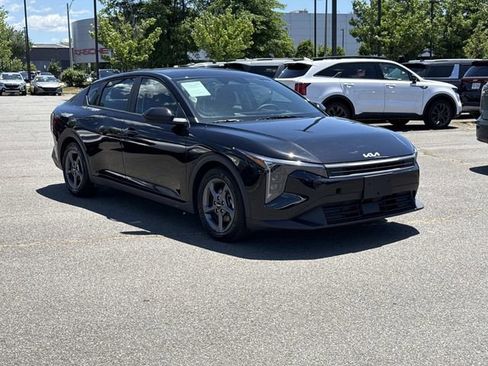 Used 2025 Kia K4 FWD image 1