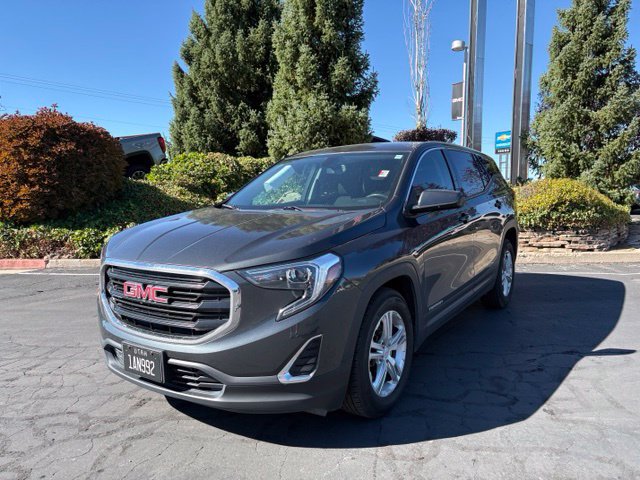Used 2018 GMC Terrain SLE FWD image 1