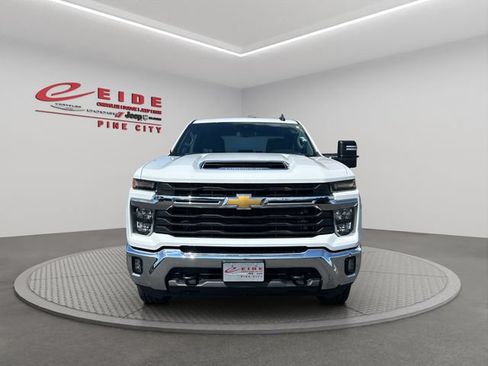 Used 2025 Chevrolet Silverado 2500 LT w/ Convenience Package AWD/4WD image 13