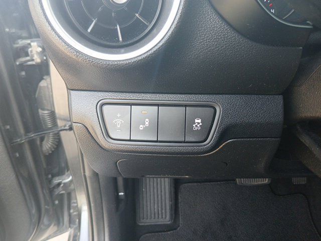 Used 2024 Kia Forte LXS w/ LXS Technology Package FWD image 16