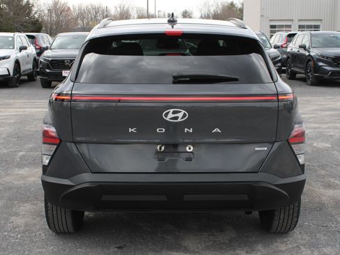 Used 2024 Hyundai Kona SEL AWD/4WD image 6
