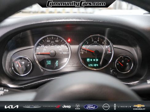 Used 2013 Jeep Wrangler Unlimited Sahara w/ Connectivity Group image 14