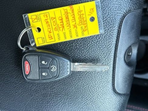 Used 2018 Jeep Wrangler Unlimited Rubicon image 12