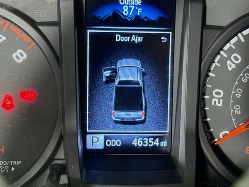 Used 2021 Toyota Tacoma SR image 16