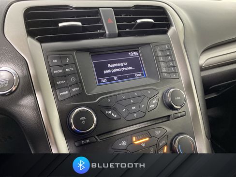 Used 2018 Ford Fusion S image 4