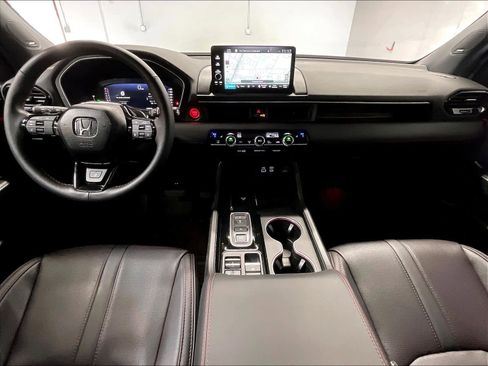 Used 2025 Honda Pilot Black Edition image 15