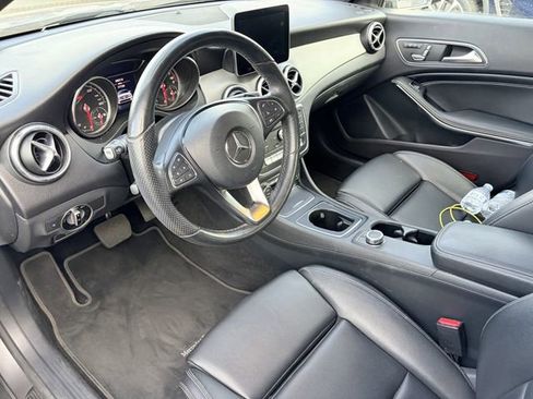 Used 2019 Mercedes-Benz CLA 250 image 5