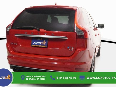 Used 2017 Volvo XC60 T6 R-Design w/ Climate Package AWD/4WD image 10