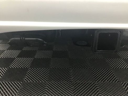 Used 2020 GMC Savana 2500 Extended w/ Enhanced Convenience Package image 5