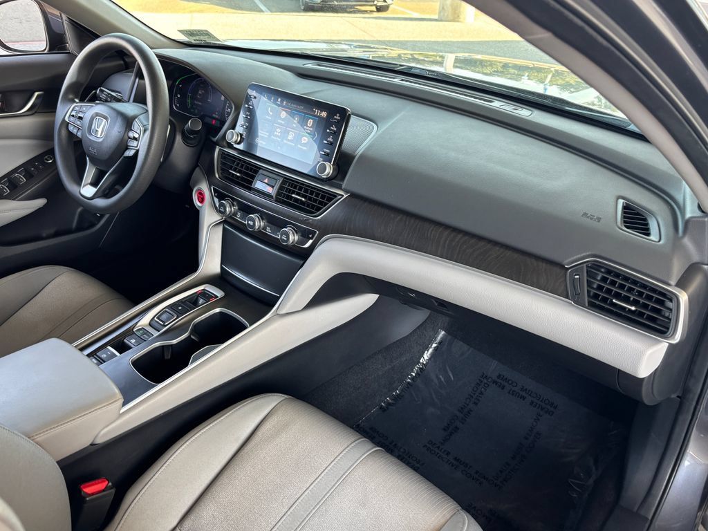 Used 2018 Honda Accord EX image 22