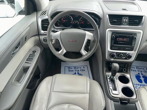 Used 2016 GMC Acadia SLT image 18