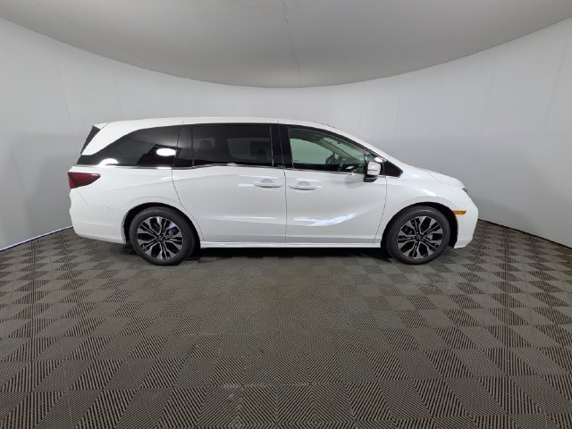 New 2027 Honda Odyssey Elite image 2