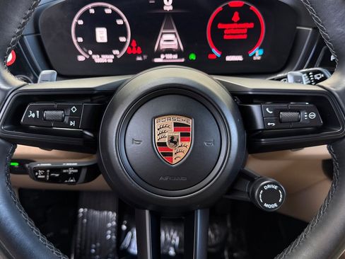 Used 2024 Porsche Cayenne image 21