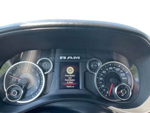 Used 2023 RAM 1500 Big Horn AWD/4WD image 24