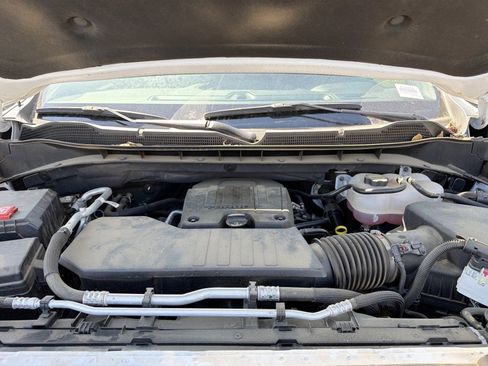 Used 2024 Chevrolet Silverado 1500 Custom Trail Boss w/ Turbomax Blackout Package AWD/4WD image 34