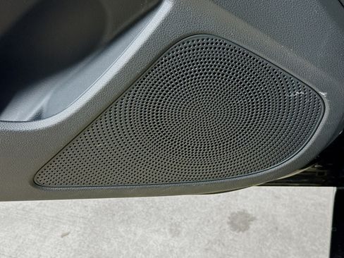 Used 2025 Genesis G70 2.5T RWD image 22