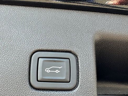 Certified 2024 Chevrolet Equinox LT AWD/4WD image 12