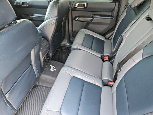 Used 2024 Ford Bronco Outer Banks AWD/4WD image 29