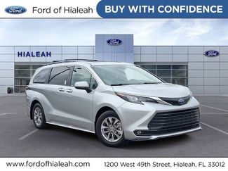 Used 2025 Toyota Sienna XLE w/ XLE Plus Package FWD video 1