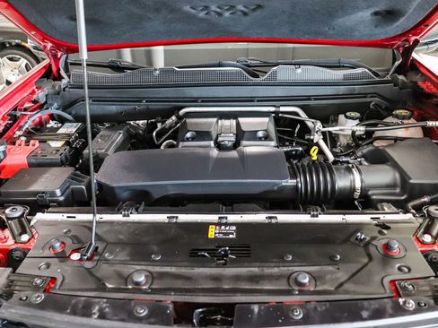 Used 2024 Chevrolet Colorado ZR2 w/ ZR2 Convenience Package III AWD/4WD image 28