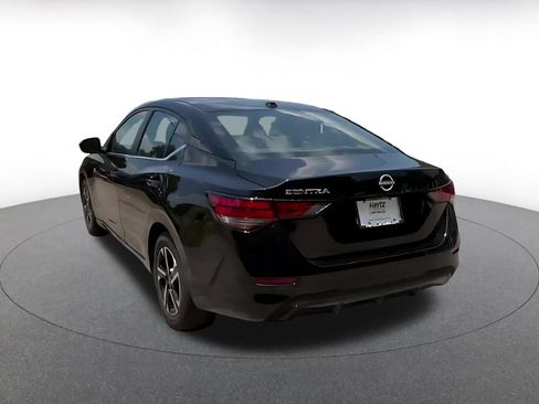 Used 2025 Nissan Sentra SV FWD image 8