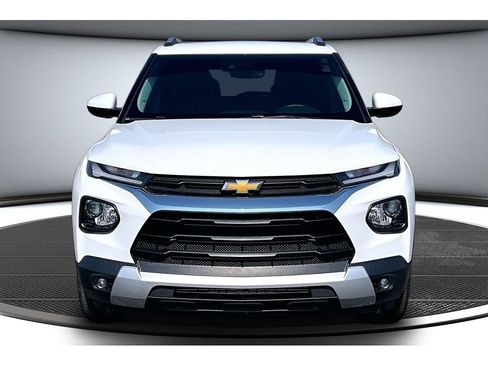 Used 2023 Chevrolet TrailBlazer LT w/ Convenience Package AWD/4WD image 4