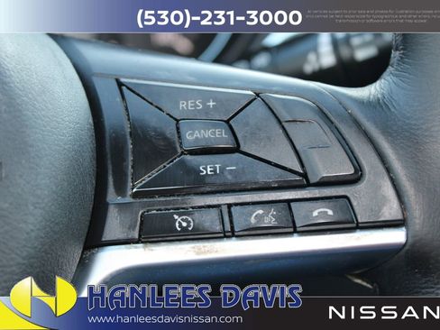 Used 2017 Nissan Rogue Sport SL image 27