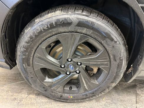 Used 2024 Subaru Crosstrek 2.0i image 31