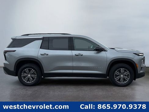 New 2026 Chevrolet Traverse LT w/ Enhanced Driving Package FWD image 2