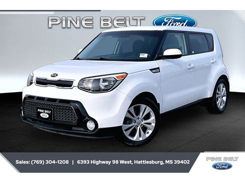Used 2016 Kia Soul + FWD image 10