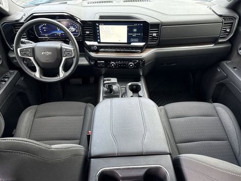 Used 2024 Chevrolet Silverado 1500 LT Trail Boss w/ Convenience Package II image 24