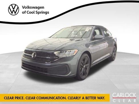 Used 2024 Volkswagen Jetta SE w/ Panoramic Sunroof Package FWD image 1