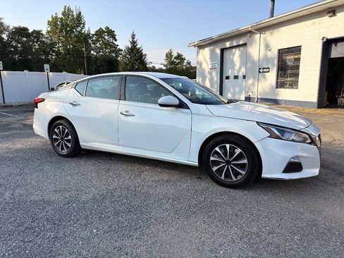 Used 2020 Nissan Altima 2.5 S FWD image 4