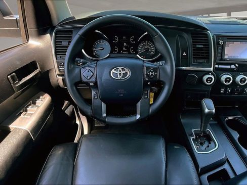 Used 2019 Toyota Sequoia TRD Sport w/ TRD Sport Premium Package image 8