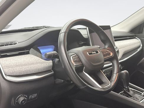 Used 2022 Jeep Compass Latitude AWD/4WD image 7