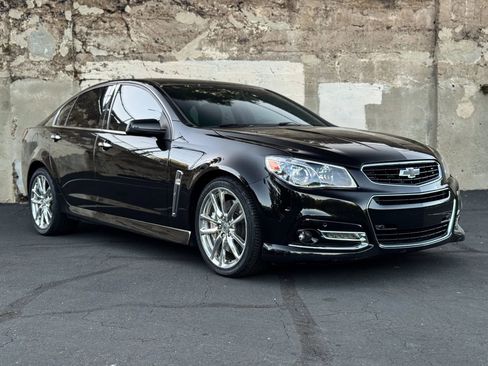 Used 2014 Chevrolet SS RWD image 4