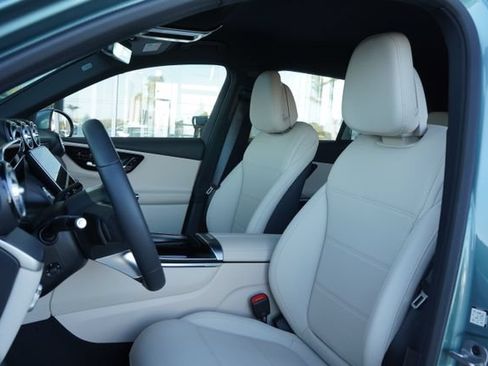 Used 2026 Mercedes-Benz GLC 300 4MATIC image 22