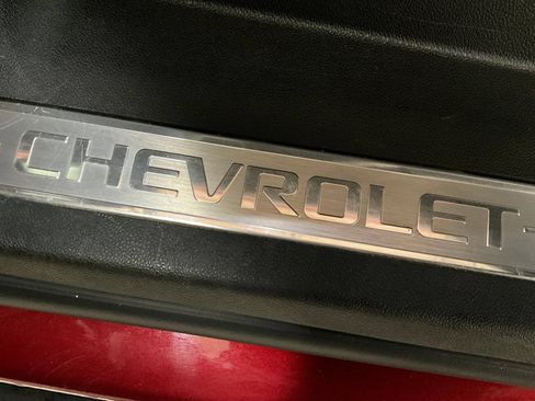 Used 2022 Chevrolet Suburban LT w/ Luxury Package AWD/4WD image 31