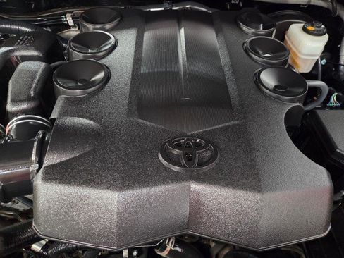 Used 2022 Toyota 4Runner SR5 Premium image 91