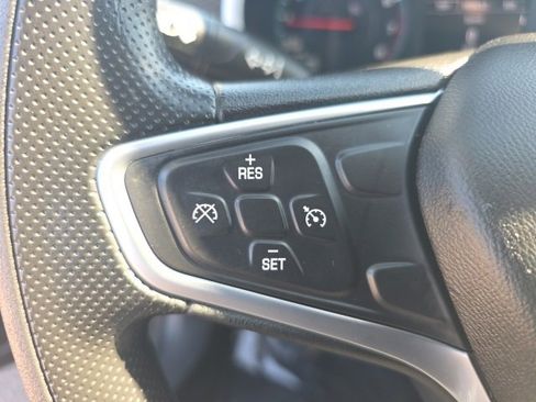 Used 2022 Chevrolet Malibu LT image 17